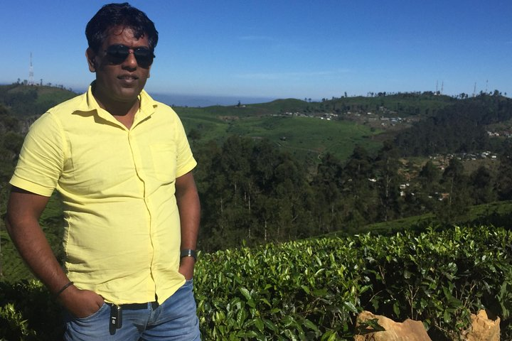 Enjoy the best round tour experience with Lalith, Sri Lanka Personal drivers